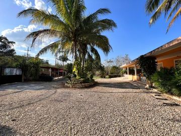 QUINTA CAMPESTRE EN VENTA. AMPLIOS JARDINES. KOBÉN, CAMPECHE.