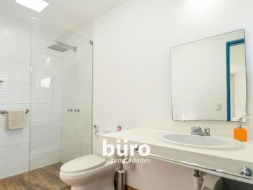 BELLA CASA DE CAMPO EN VENTA AMOBLADA EN CONDOMINIO CON PISCINA EN QUILMANA