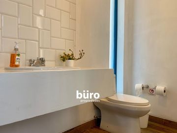 BELLA CASA DE CAMPO EN VENTA AMOBLADA EN CONDOMINIO CON PISCINA EN QUILMANA