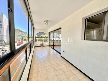 Sector Poniente, Viña del Mar. Amplio Departamento.