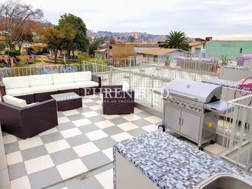 Cerro Yungay, Valparaíso. Loft con vista panorámica.