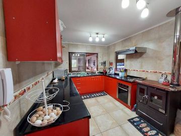 CASA EN CONDOMINIO A 6 KM DEL CENTRO