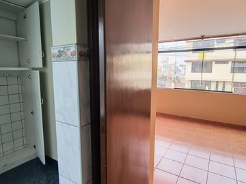 Departamento en  LA MOLINA - SANTA PATRICIA  2DA ETAPA   91M2 + ESTACIONAMIENTO PRECIO REBAJADO