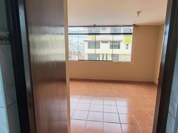 Departamento en  LA MOLINA - SANTA PATRICIA  2DA ETAPA   91M2 + ESTACIONAMIENTO PRECIO REBAJADO