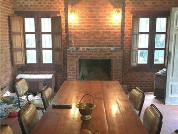 Casa en venta - 3 Dormitorios 2 Baños - 1.575Mts2 - General Belgrano