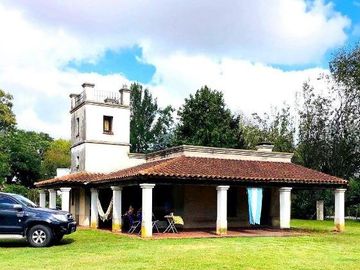 Casa en venta - 3 Dormitorios 2 Baños - 1.575Mts2 - General Belgrano