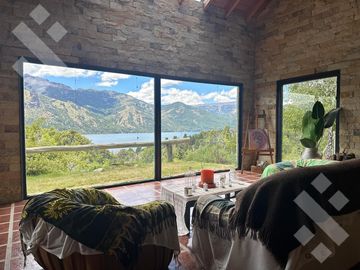 VENTA CASA CON VISTA AL LAGO, MELIQUINA