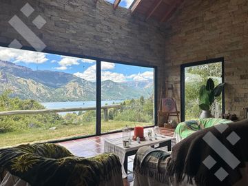 VENTA CASA CON VISTA AL LAGO, MELIQUINA