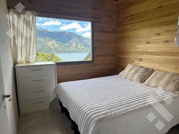 VENTA CASA CON VISTA AL LAGO, MELIQUINA