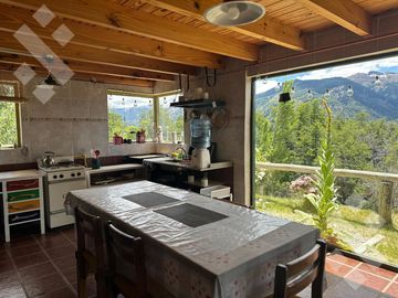 VENTA CASA CON VISTA AL LAGO, MELIQUINA