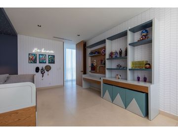 SE VENDE ESPECTACULAR CASA EN LAGOS DEL CAUJARAL