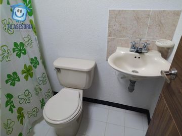 Casa con 5 Apartaestudios en venta en Pereira