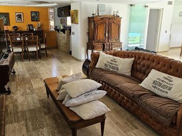 Casa en venta - 5 Dormitorios 5 Baños - Cochera - 420Mts2 - Canning