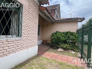 VENTA CASA EN VILLA SARMIENTO