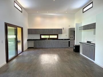 CASA EN VENTA A ESTRENAR EN LA RESERVA CARDALES APTO CREDITO ¡¡OPORTUNIDAD!!