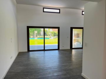 CASA EN VENTA A ESTRENAR EN LA RESERVA CARDALES APTO CREDITO ¡¡OPORTUNIDAD!!