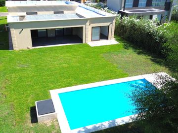 CASA EN VENTA A ESTRENAR EN LA RESERVA CARDALES APTO CREDITO ¡¡OPORTUNIDAD!!