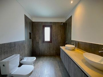 CASA EN VENTA A ESTRENAR EN LA RESERVA CARDALES APTO CREDITO ¡¡OPORTUNIDAD!!