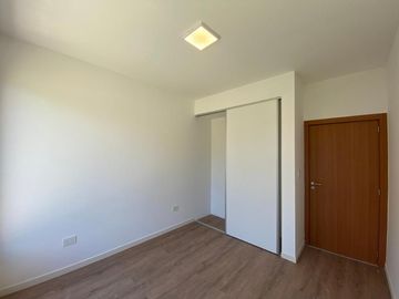 Departamento en alquiler, 4 ambientes - Complejo Cabral, Canning