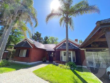 Casa en venta - Barrio Echeverría del Lago, Canning