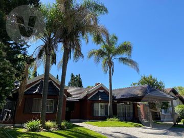 Casa en venta - Barrio Echeverría del Lago, Canning