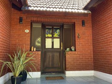 Casa en venta - Barrio Echeverría del Lago, Canning