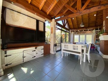 Casa en venta - Barrio Echeverría del Lago, Canning