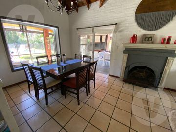 Casa en venta - Barrio Echeverría del Lago, Canning