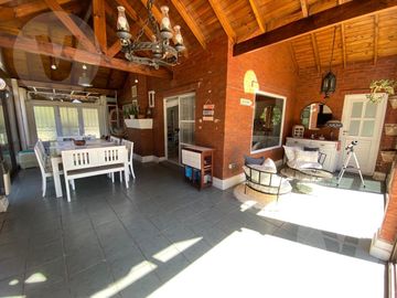 Casa en venta - Barrio Echeverría del Lago, Canning