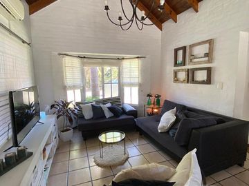 Casa en venta - Barrio Echeverría del Lago, Canning