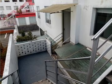Las Casas, Casa Comercial en Renta, 400m2, 12 Ambientes