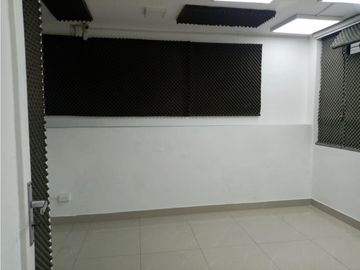 Las Casas, Casa Comercial en Renta, 400m2, 12 Ambientes