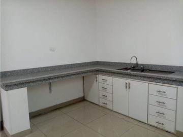 Las Casas, Casa Comercial en Renta, 400m2, 12 Ambientes