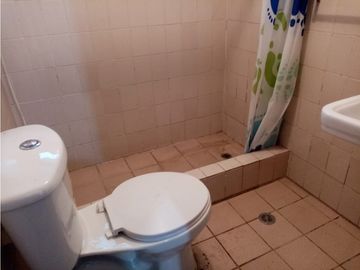 Las Casas, Casa Comercial en Renta, 400m2, 12 Ambientes