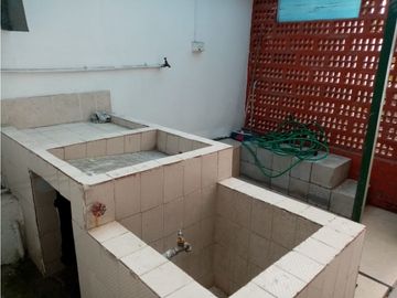 Las Casas, Casa Comercial en Renta, 400m2, 12 Ambientes