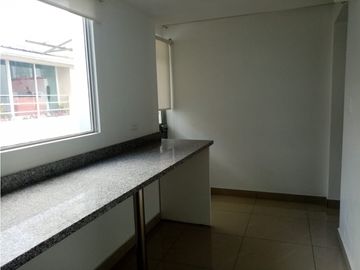 Las Casas, Casa Comercial en Renta, 400m2, 12 Ambientes