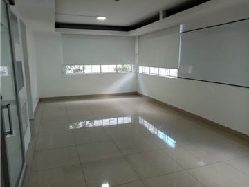Las Casas, Casa Comercial en Renta, 400m2, 12 Ambientes