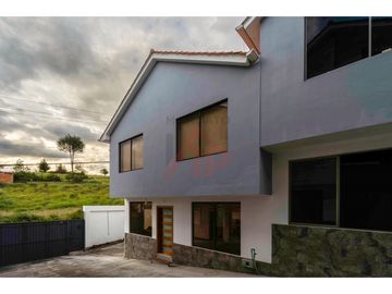 CASA EN VENTA EN CONDOMINIO VILLAFRANCA CUENCA