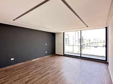 Casa de 5 recamaras en venta en Lomas de Angelopolis Puebla.