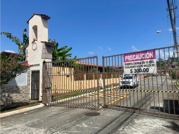 COD01 Casa Dúplex en Venta - Los Cortijos, Arraiján