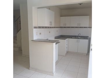 COD01 Casa Dúplex en Venta - Los Cortijos, Arraiján