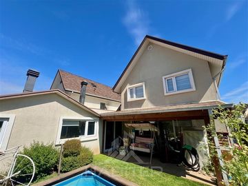 Casa en Venta en Linda Casa en Condominio Camino Botrolhue Temuco
