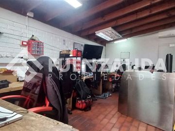 Oficina en Venta en Francisco de Villagra / Violeta Parra