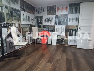 Oficina en Venta en Francisco de Villagra / Violeta Parra