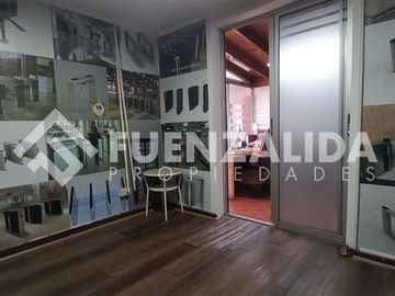 Oficina en Venta en Francisco de Villagra / Violeta Parra