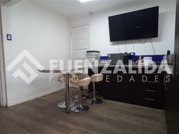 Oficina en Venta en Francisco de Villagra / Violeta Parra