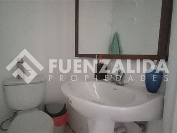 Oficina en Venta en Francisco de Villagra / Violeta Parra