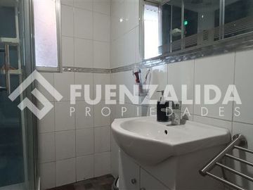 Oficina en Venta en Francisco de Villagra / Violeta Parra