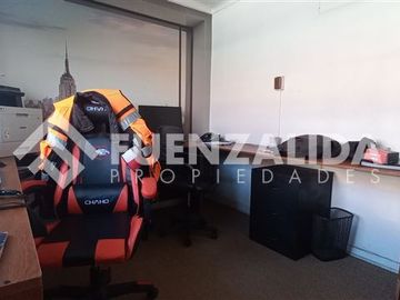 Oficina en Venta en Francisco de Villagra / Violeta Parra