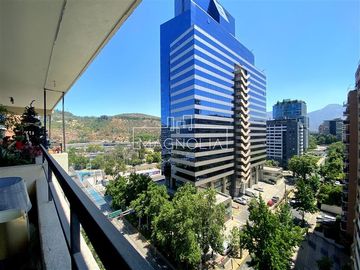Departamento en Venta en Presidente Riesco con Luz